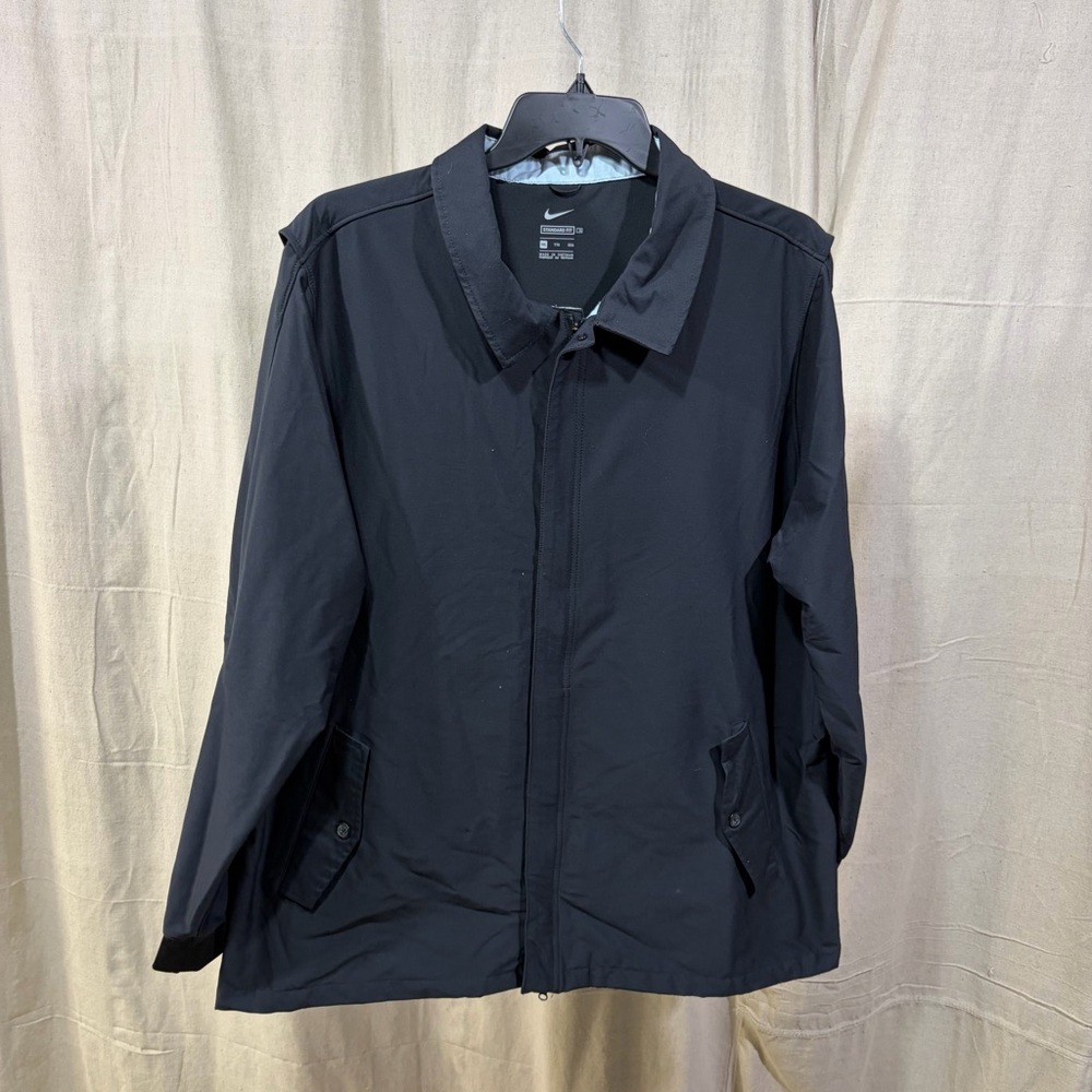 Nike Men's Classic Black Windbreaker